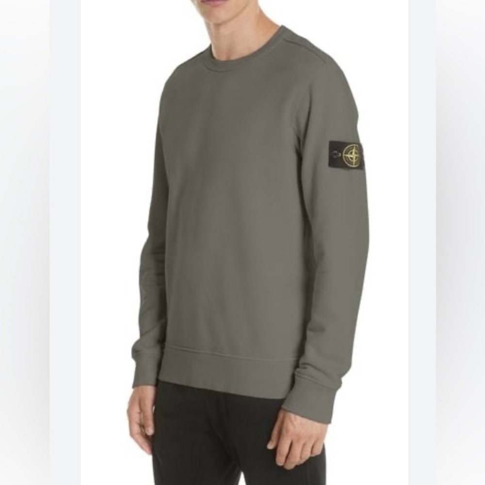 Men's Gray Sweatshirt